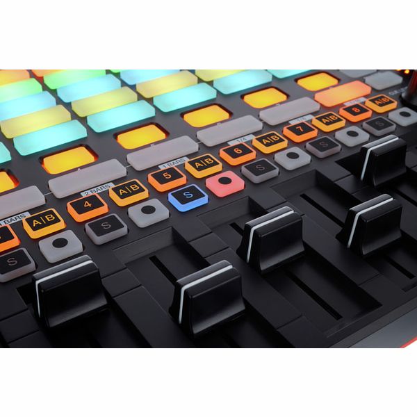 AKAI Professional APC 40 Mk2